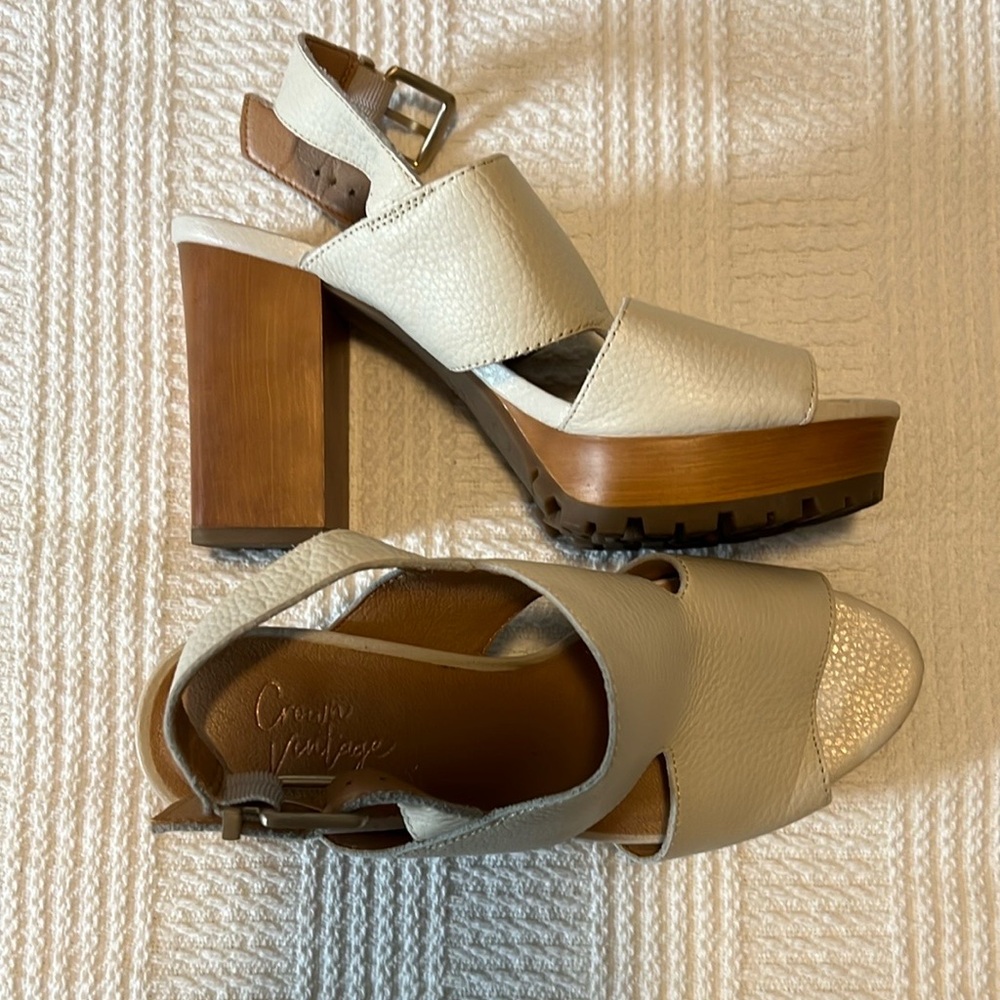 Cream Platform Sandals - size 6M